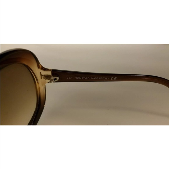 Authentic Tom Ford Margot Sunshades - Picture 5 of 7