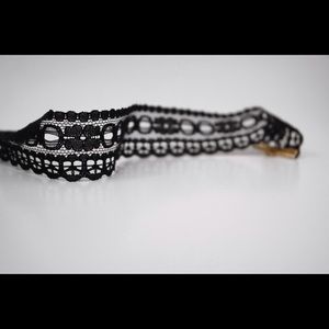 Black lace choker