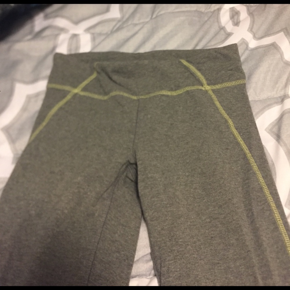 GAP workout leggings XS