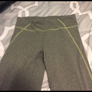 GAP workout leggings XS
