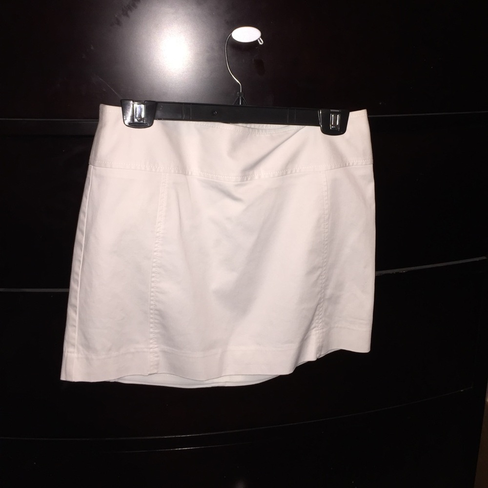 Women's Size 6 White Express Skirt