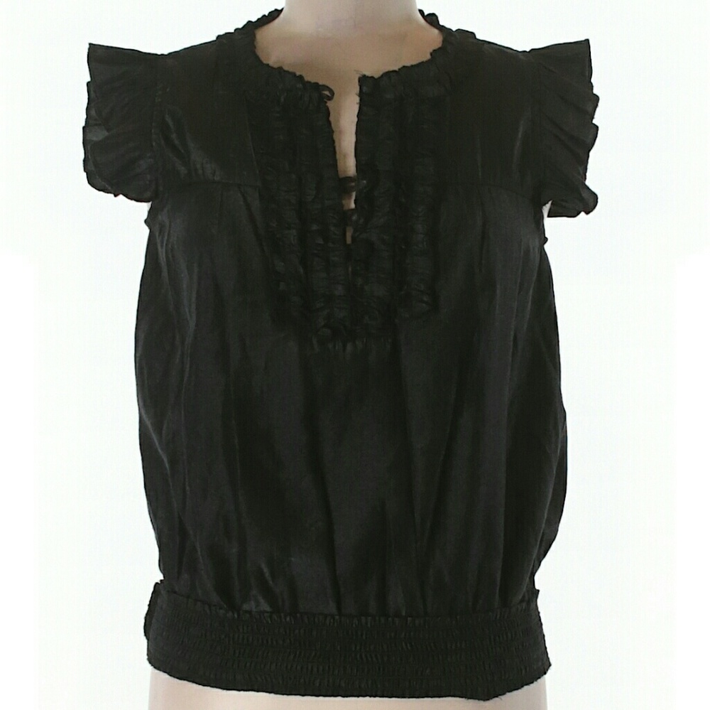 Isabella Rodriguez
Sleeveless Blouse
Size M