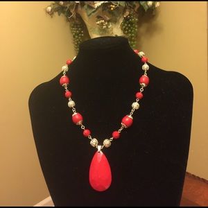 Lovely Silver and Red Fashion Necklace