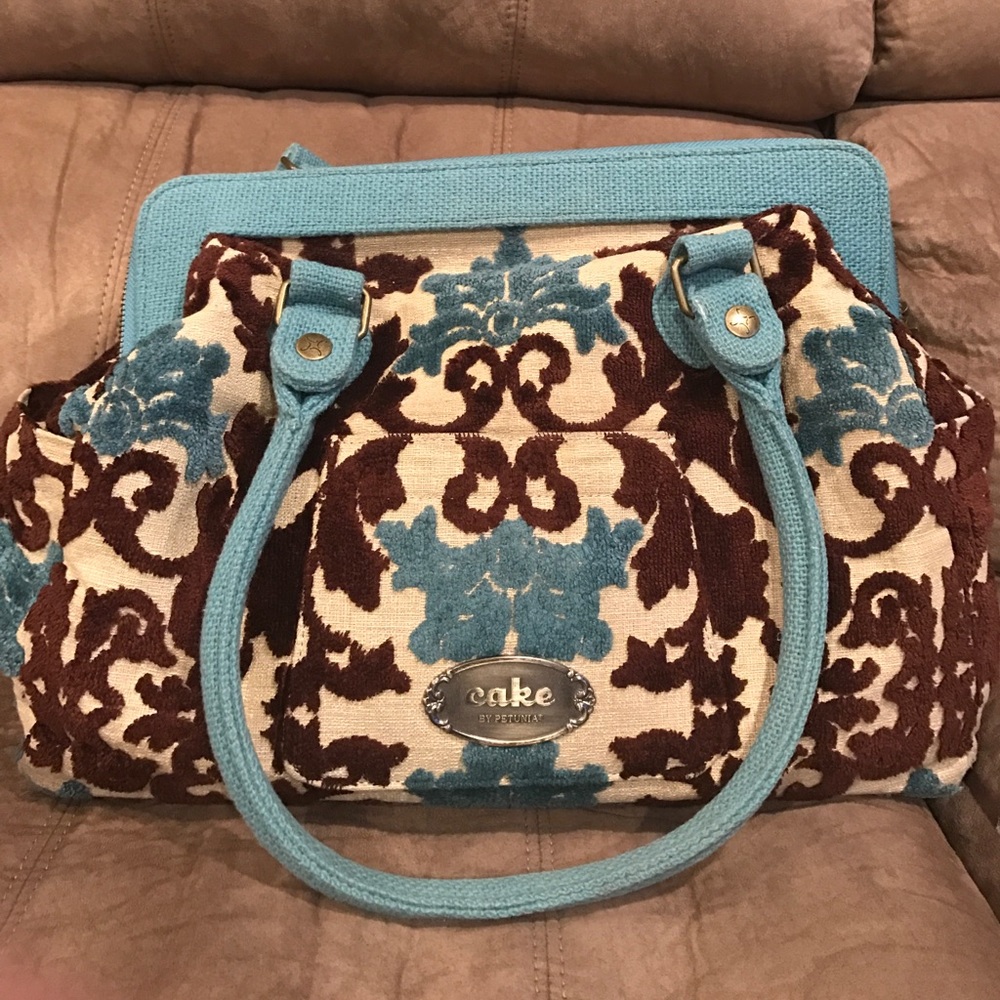 Petunia Pickle Bottom Mocha Berry Cake Diaper Bag
