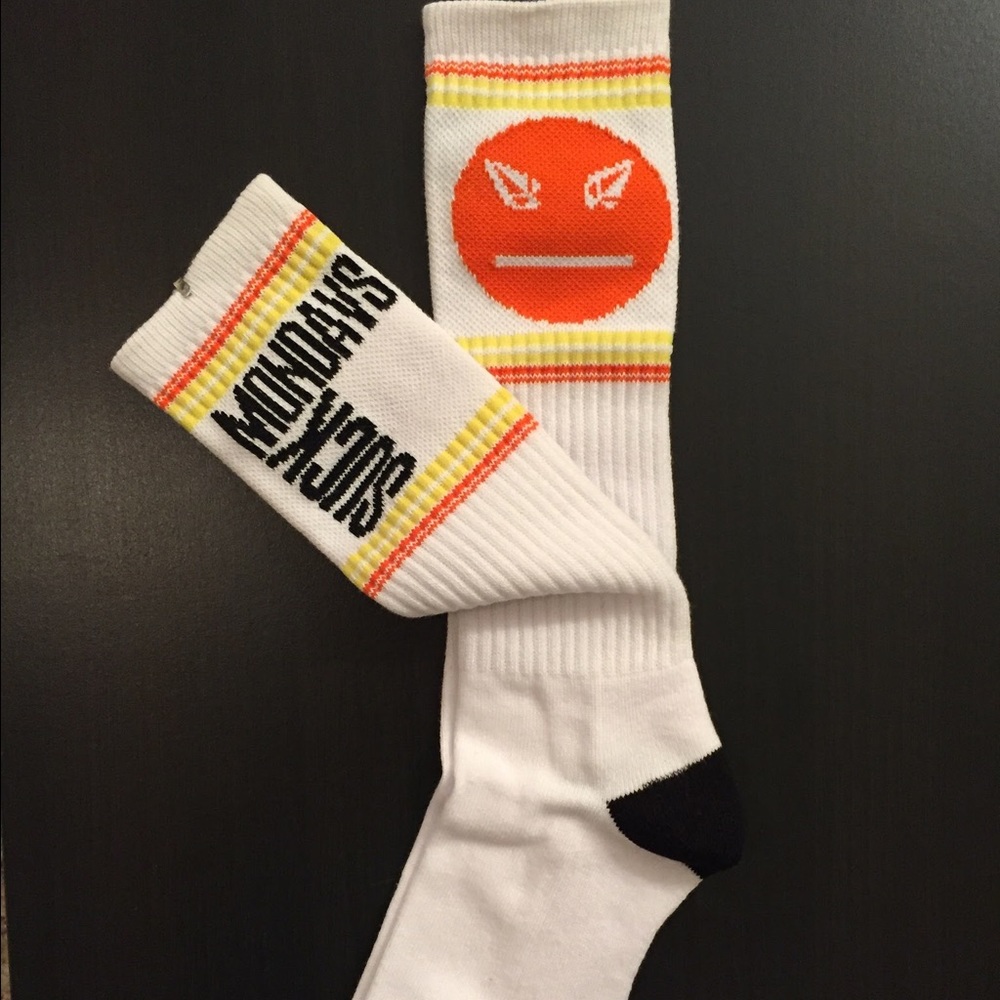 ❤️VOLCOM Days of Wk "MONDAYS SUCK" Socks❤️SALE!