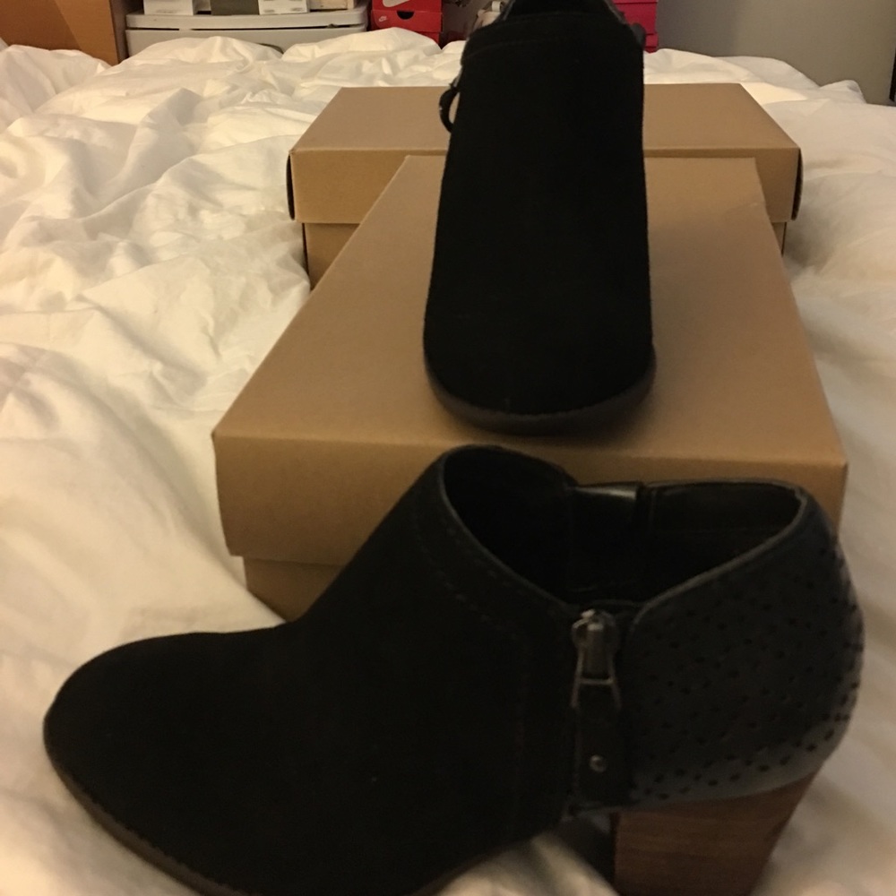 Dr. Schools Donovan booties