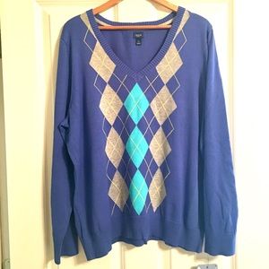 IZOD "Amparo Blue "Pullover Argyle V-Neck Sweater.