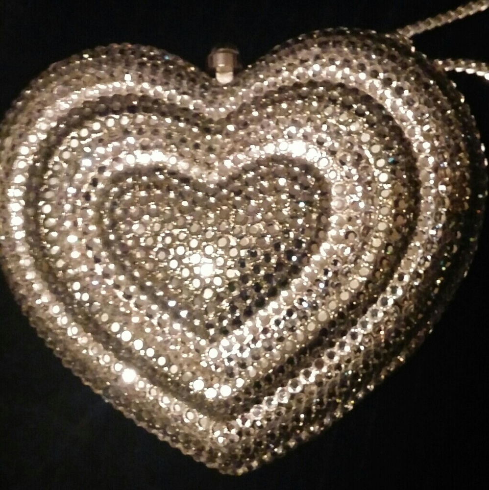 Fantastic heart shaped Crystal purse evening bag