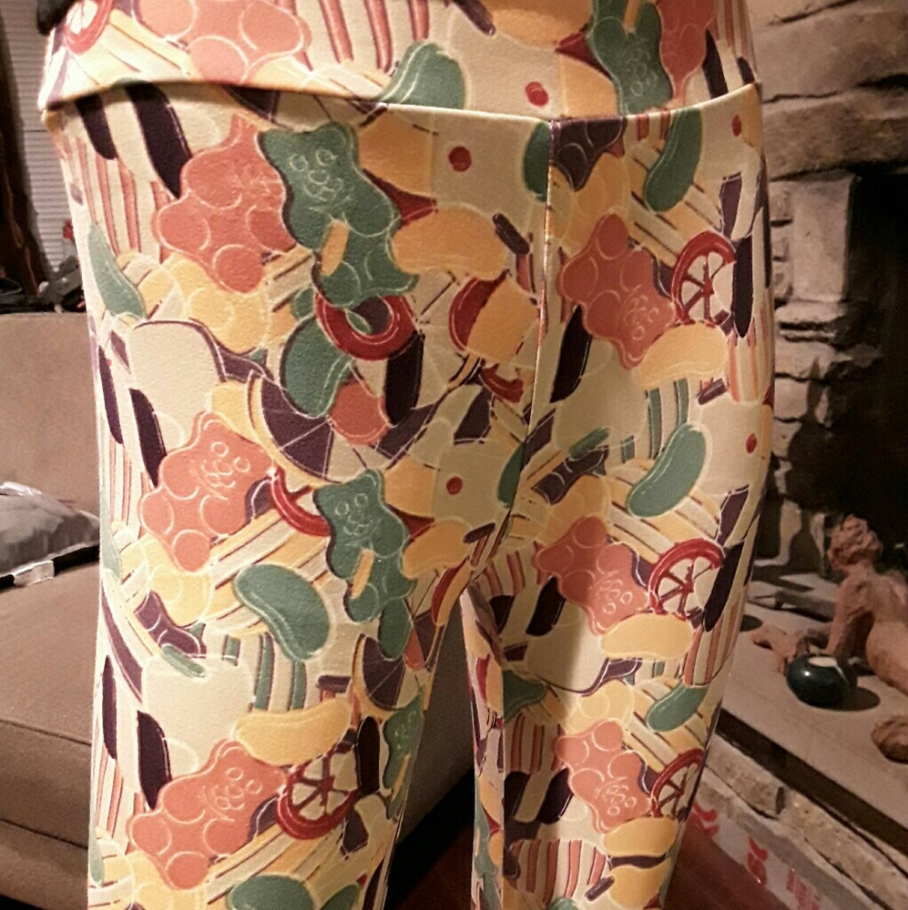 Lularoe Unicorn Rare Gummy Bear leggings