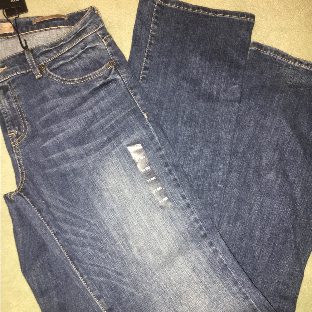 NWT GUESS JEANS