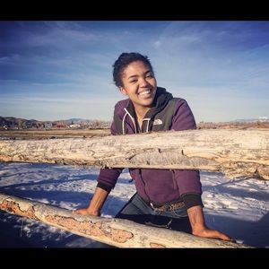 Meet your Posher, Isabel