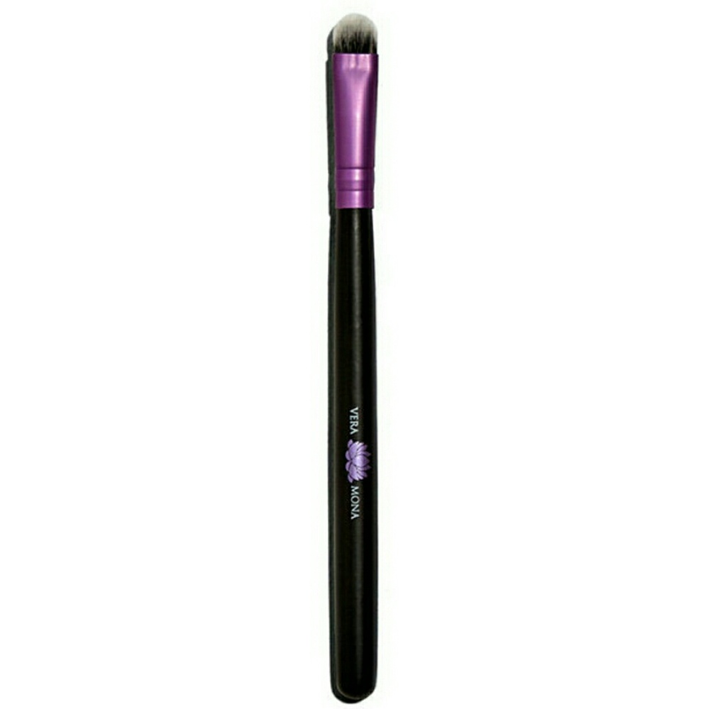 Vera Mona eye smudge brush