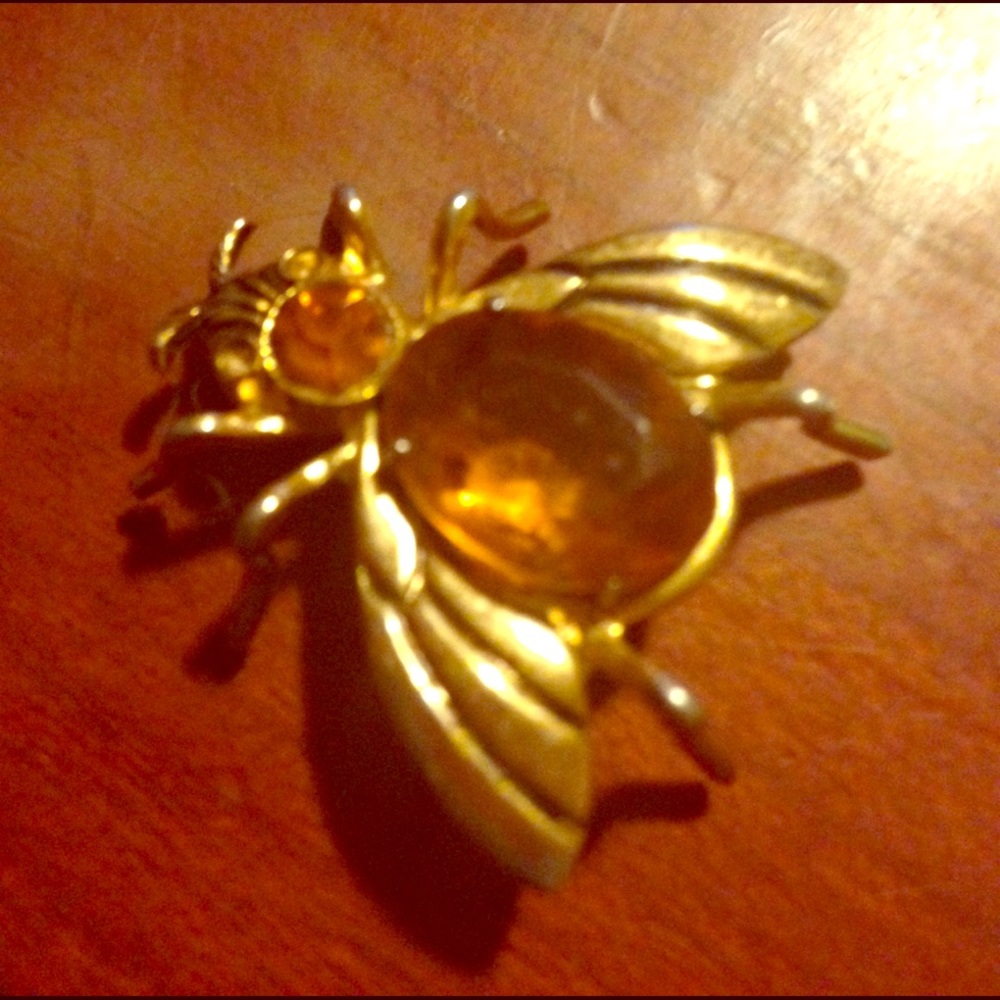 💠CORO GOLD VINTAGE InSect BROOCH Lovely Stones 💠