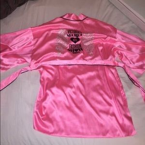 Very rare 2012 VS Fashion Show Robe