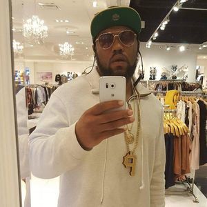 Meet your Posher, Eva