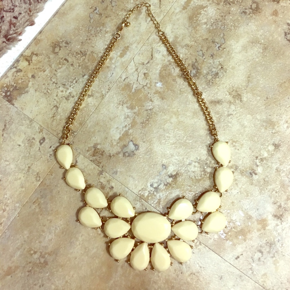 White and Gold Necklace