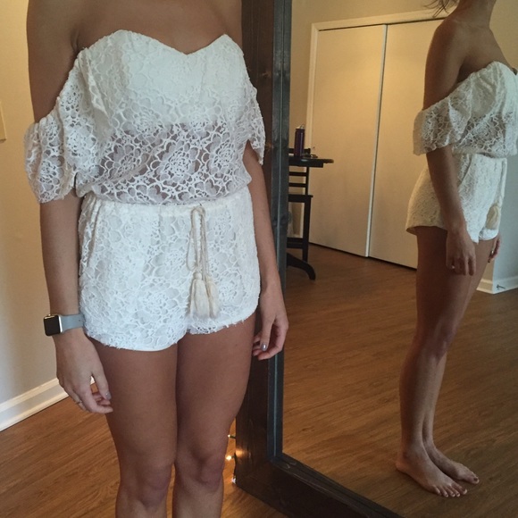 White lace romper - Picture 5 of 5