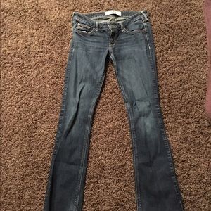 Hollister Bootcut Jeans: SIZE 3S