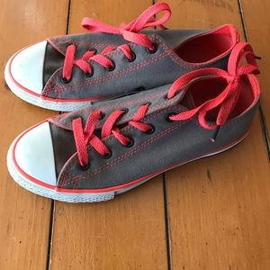 Girls Converse