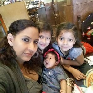 Meet your Posher, Claudia