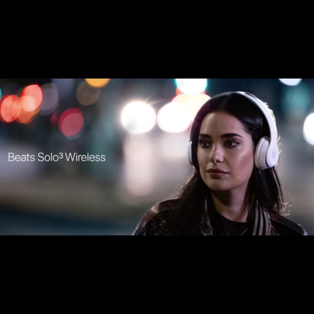 ❌SOLD❌Beats Solo 3 wireless (never opened)