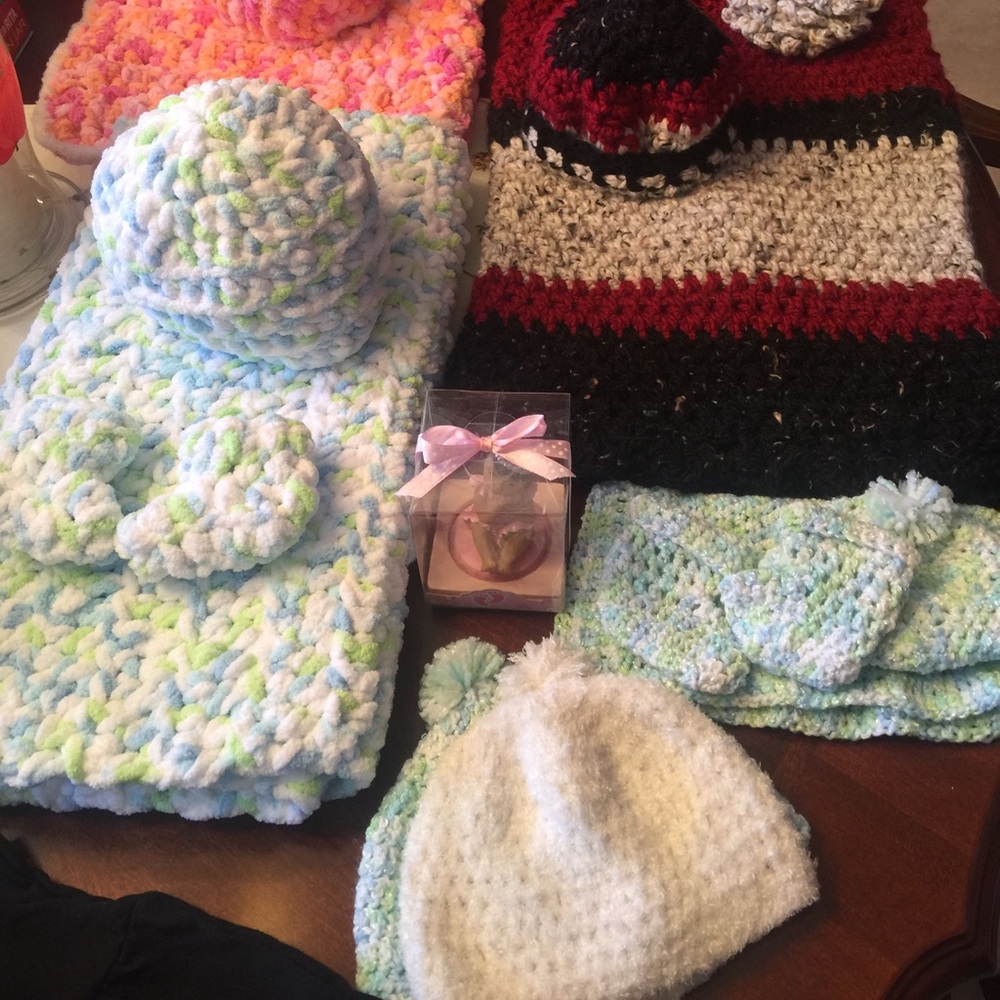 Baby hats: newborn