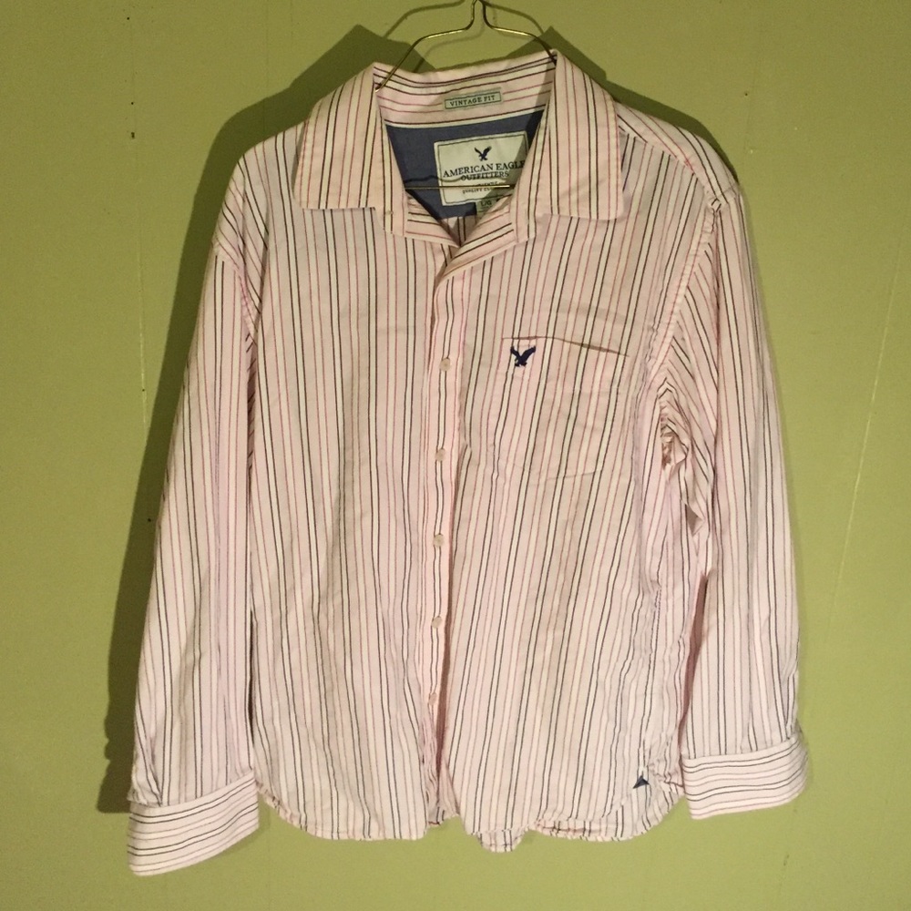 American Eagle button up
