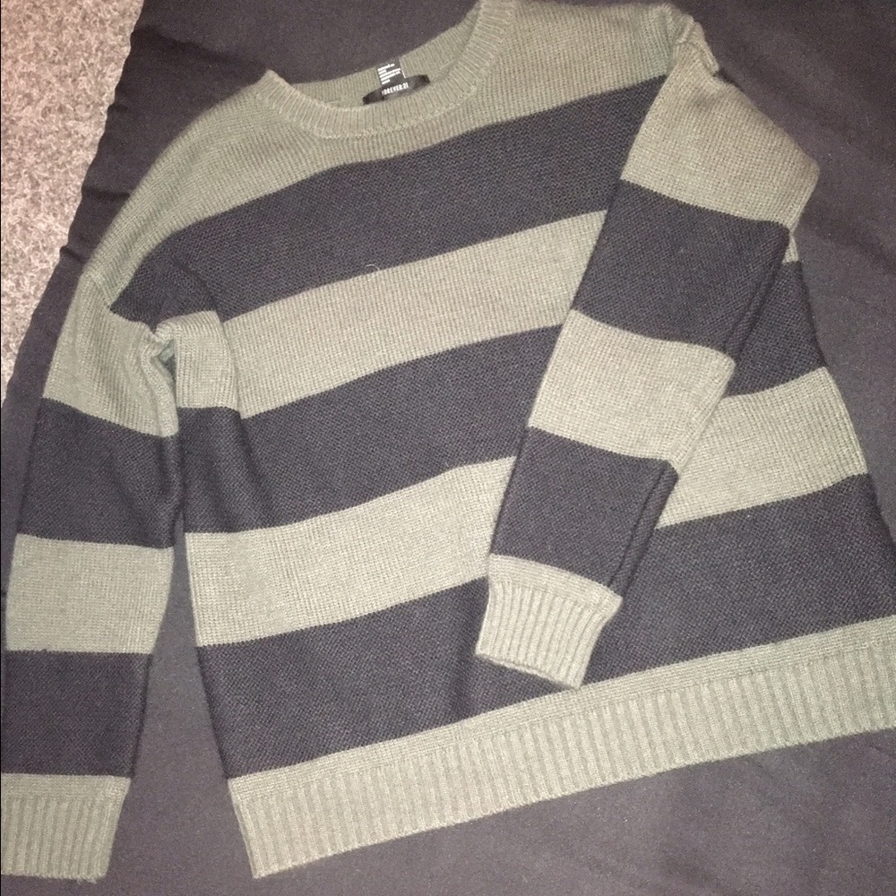 Long Sleeve Crewneck