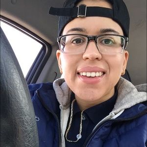 Meet your Posher, Tai