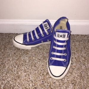 Blue converse