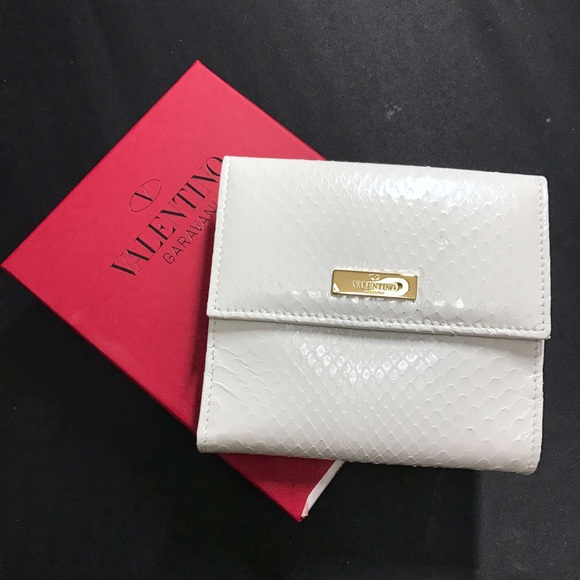 NIB Valentino White Patent Python Leather Wallet - Picture 1 of 8