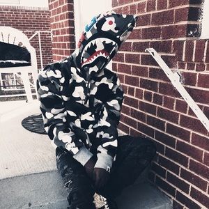 Meet your Posher, Adam