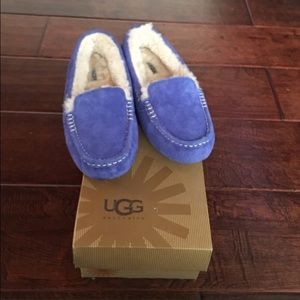 Ugg Ansley slippers