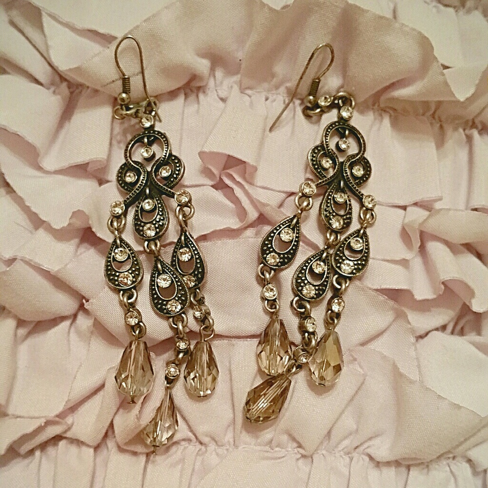 Chandelier earrings!