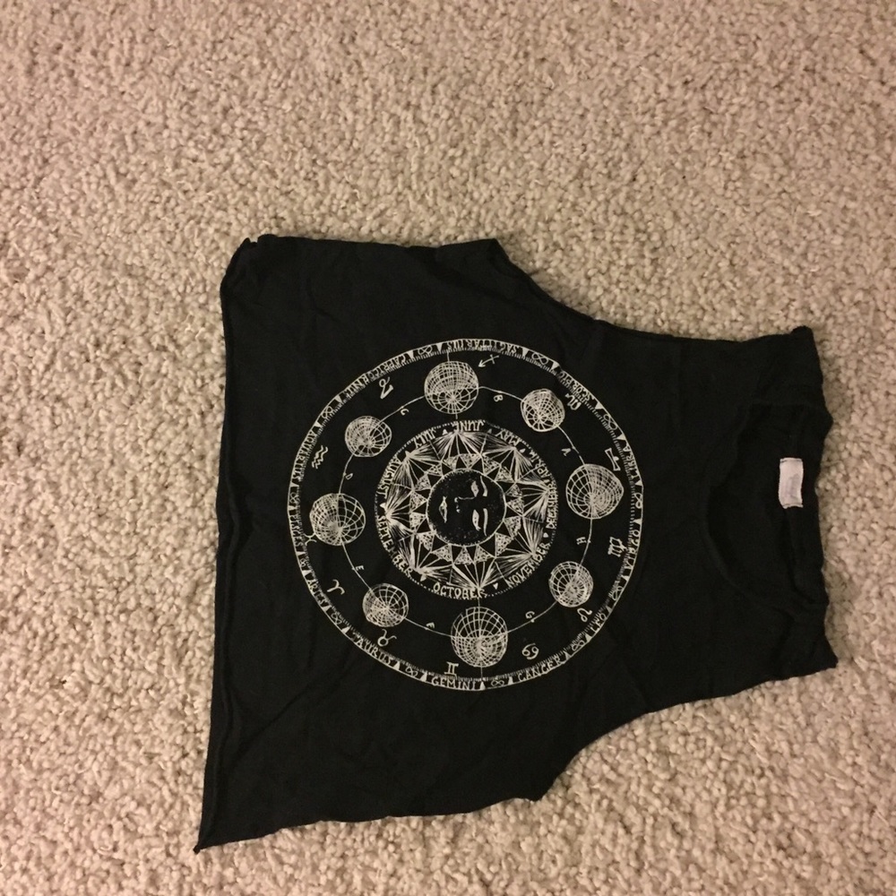 brandy melville graphic tee