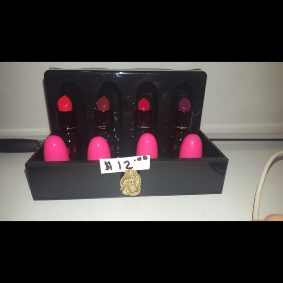 Makeup - Picture 7 of 8