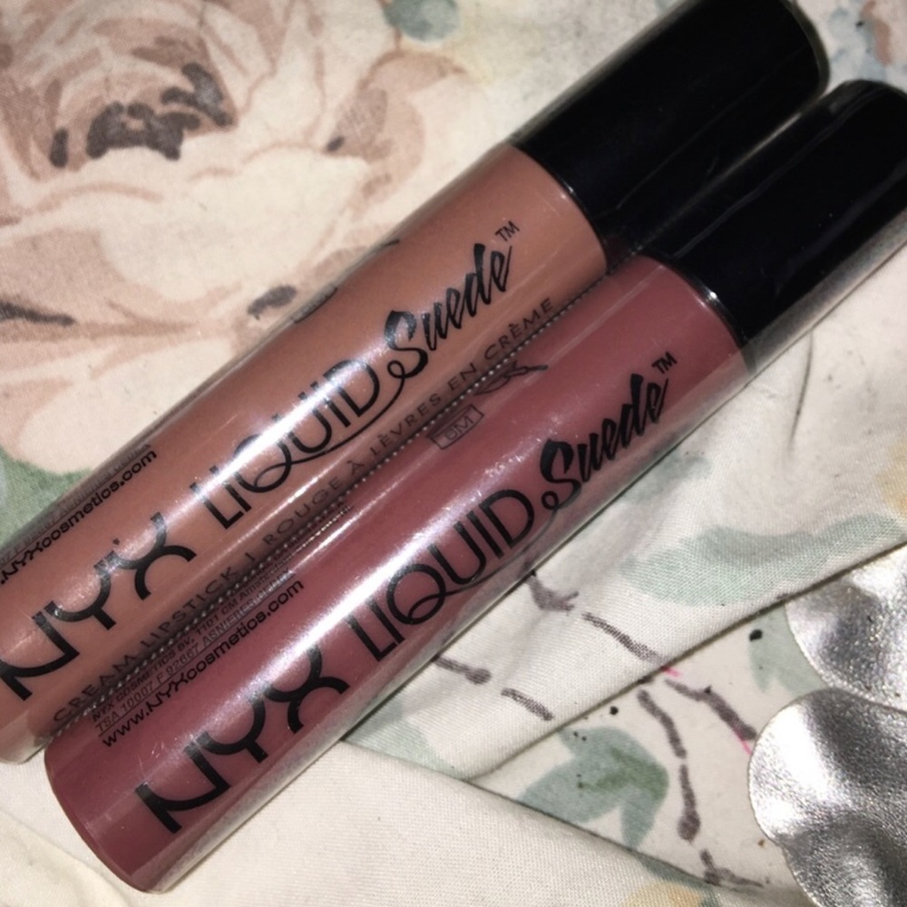 2🆕NYX Liquid Suede Sandstorm/Soft Spoken Lipstick