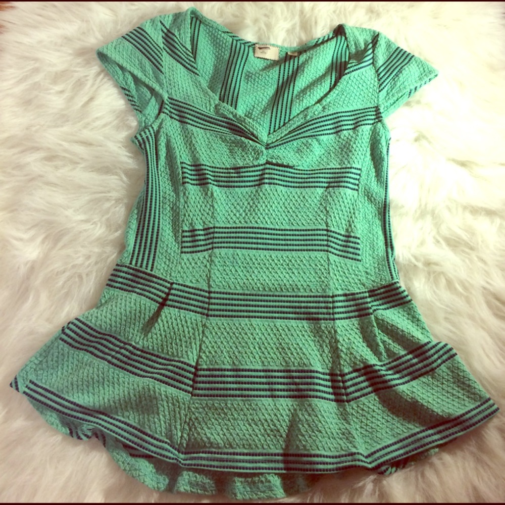 Anthropologie postage stamp peplum top size med
