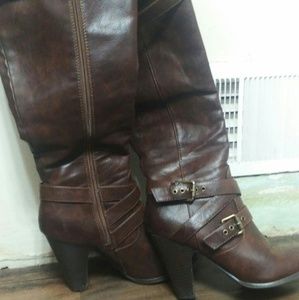 Isidore high heeled boots