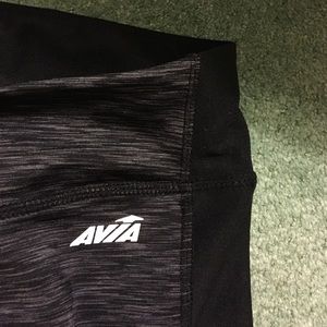 Avia Black & Heathered Gray Sports Leggings