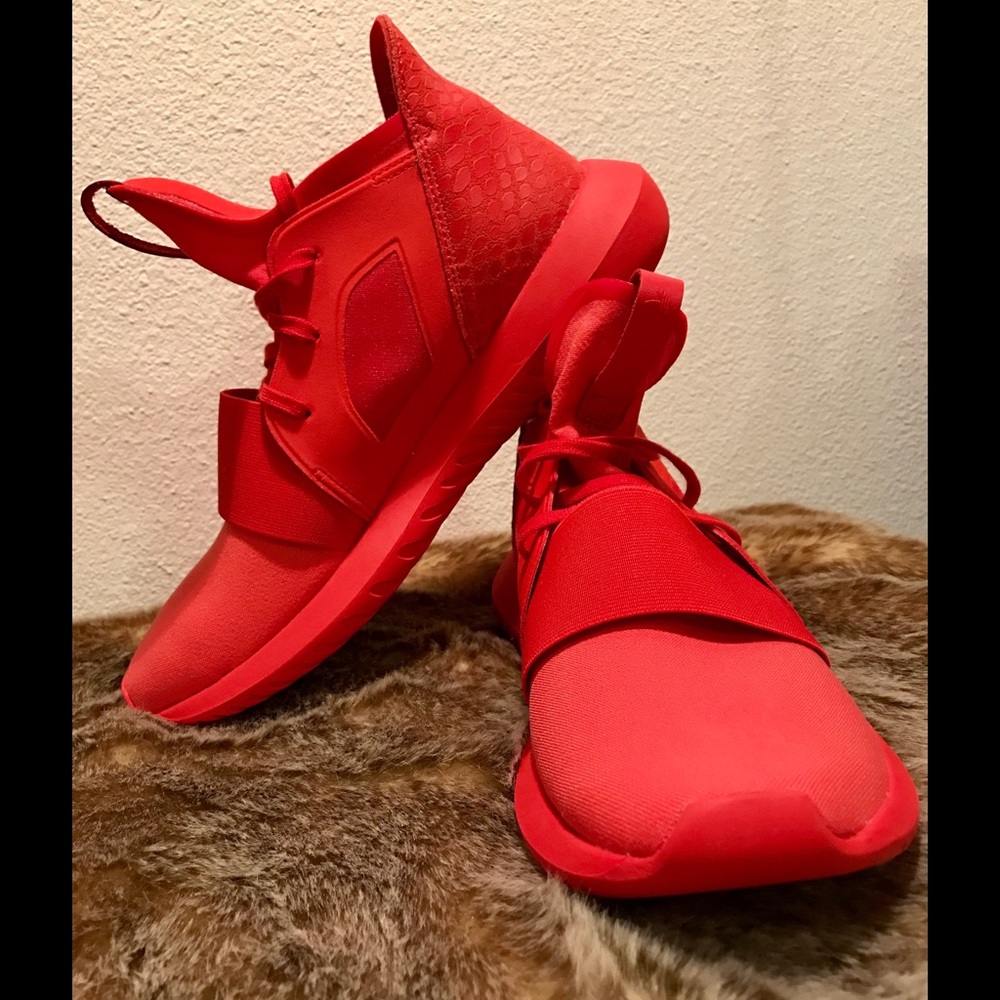 ADIDAS ORIGINALS TUBULAR DEFIANT - LUSH RED