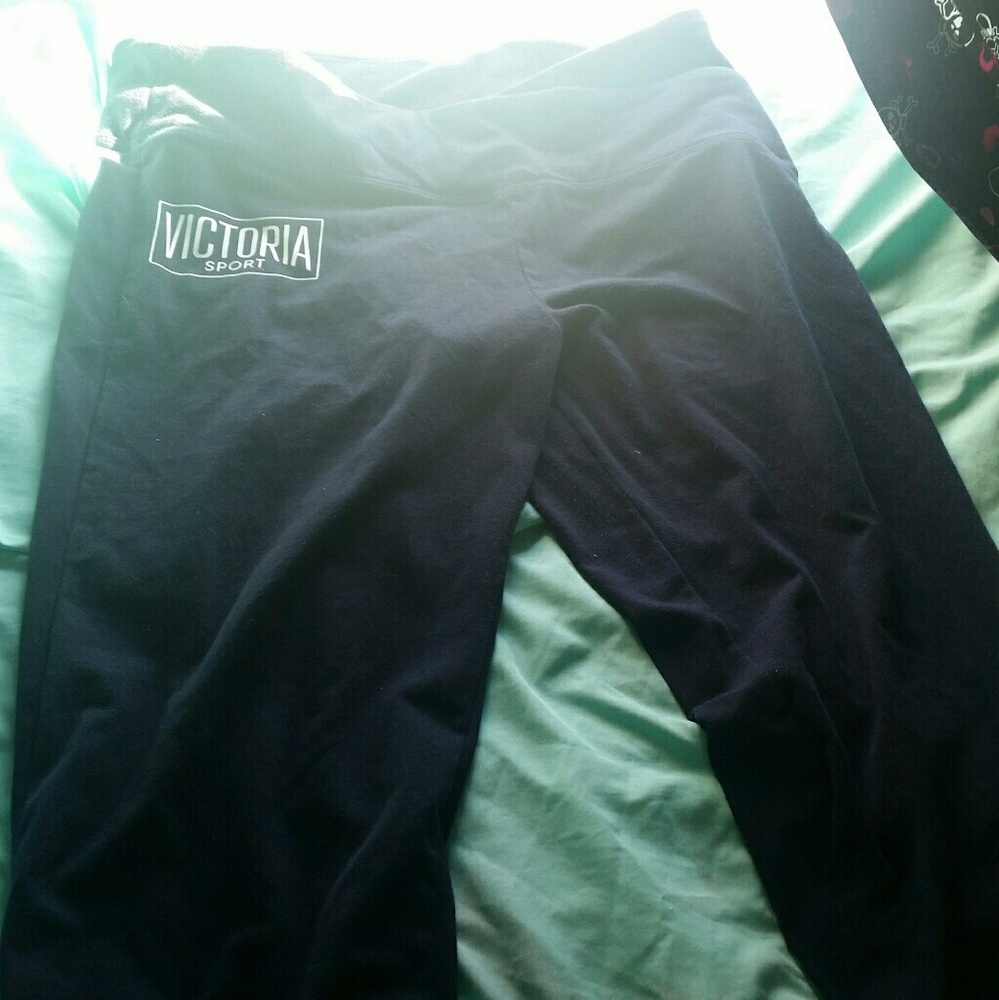 Victorias secret yoga pants.