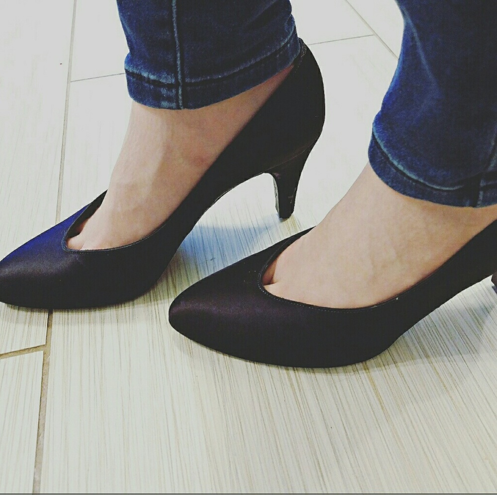 Yves Saint Laurent Purple Heels