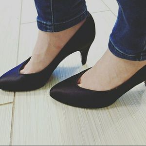 Yves Saint Laurent Purple Heels