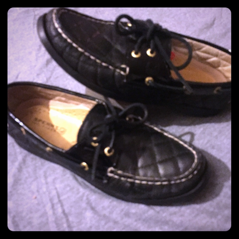 Black Sperry's size 8