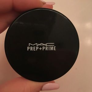 MAC Prep & Prime Translucent powder