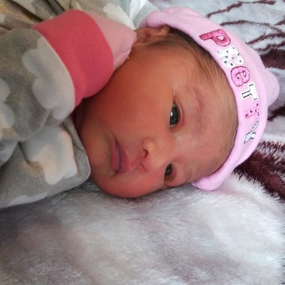 Meet your Posher, Mayra - Picture 1 of 1