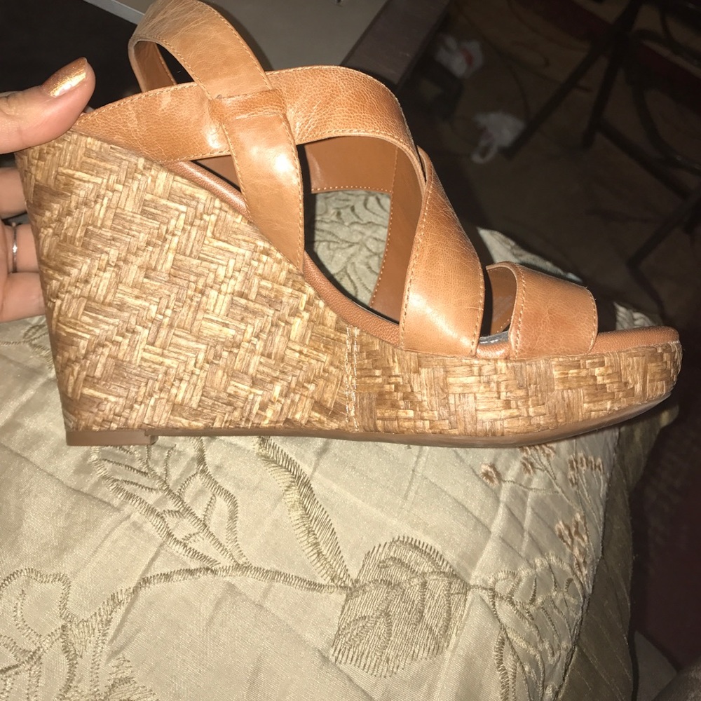 Tan wedges Jessica Simpson