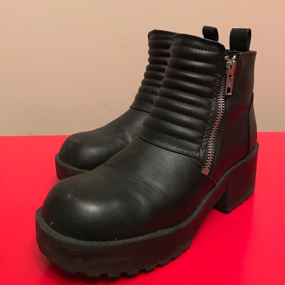 H&M Flatforms