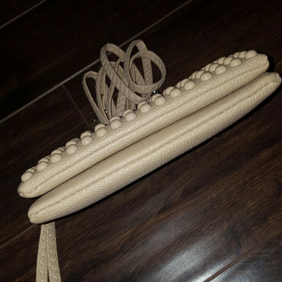 Nude Studded Wristlet Crossbody - Picture 4 of 6